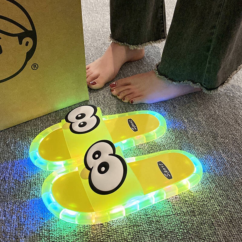 Funny Big Eyes Luminous Slide  - огляд і ціна Home Outdoor Bathroom